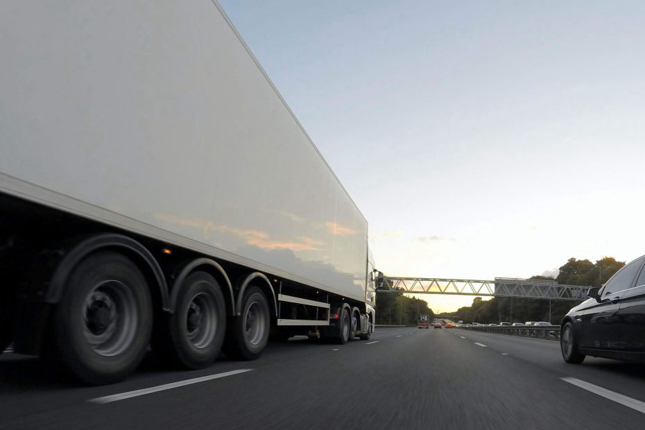 truck-highway-car-insurance-ma